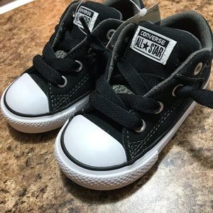 Converse brand new size 6 Toddler